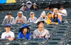 It's getting to the point that you can't pay Met fans to see this team