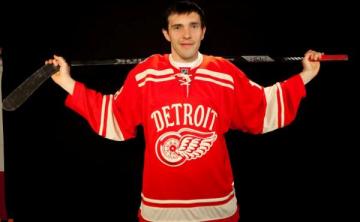 Another original six team that has combined great colors with a classic logo